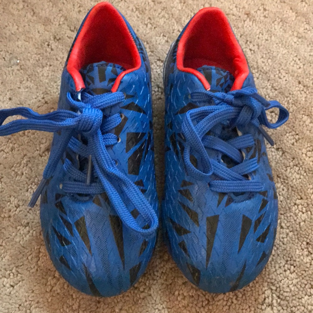 D power little boys soccer cleats size 10
